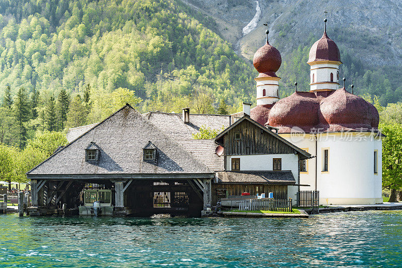 Koenigssee与St. Bartholomae Berchtesgaden，巴伐利亚，德国